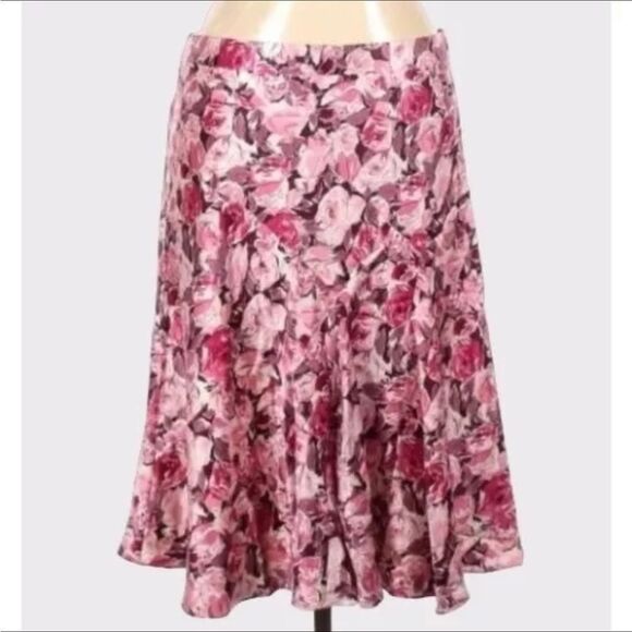 Banana Republic 100% Silk Long Floral Skirt - Picture 7 of 9
